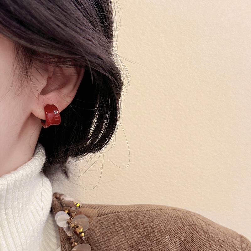 Красная серьга, нежная серьга, простая модная спираль от комаров, клипса для ушей без отверстий для ушей