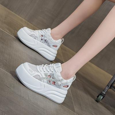 Женская обувь – Кроссовки