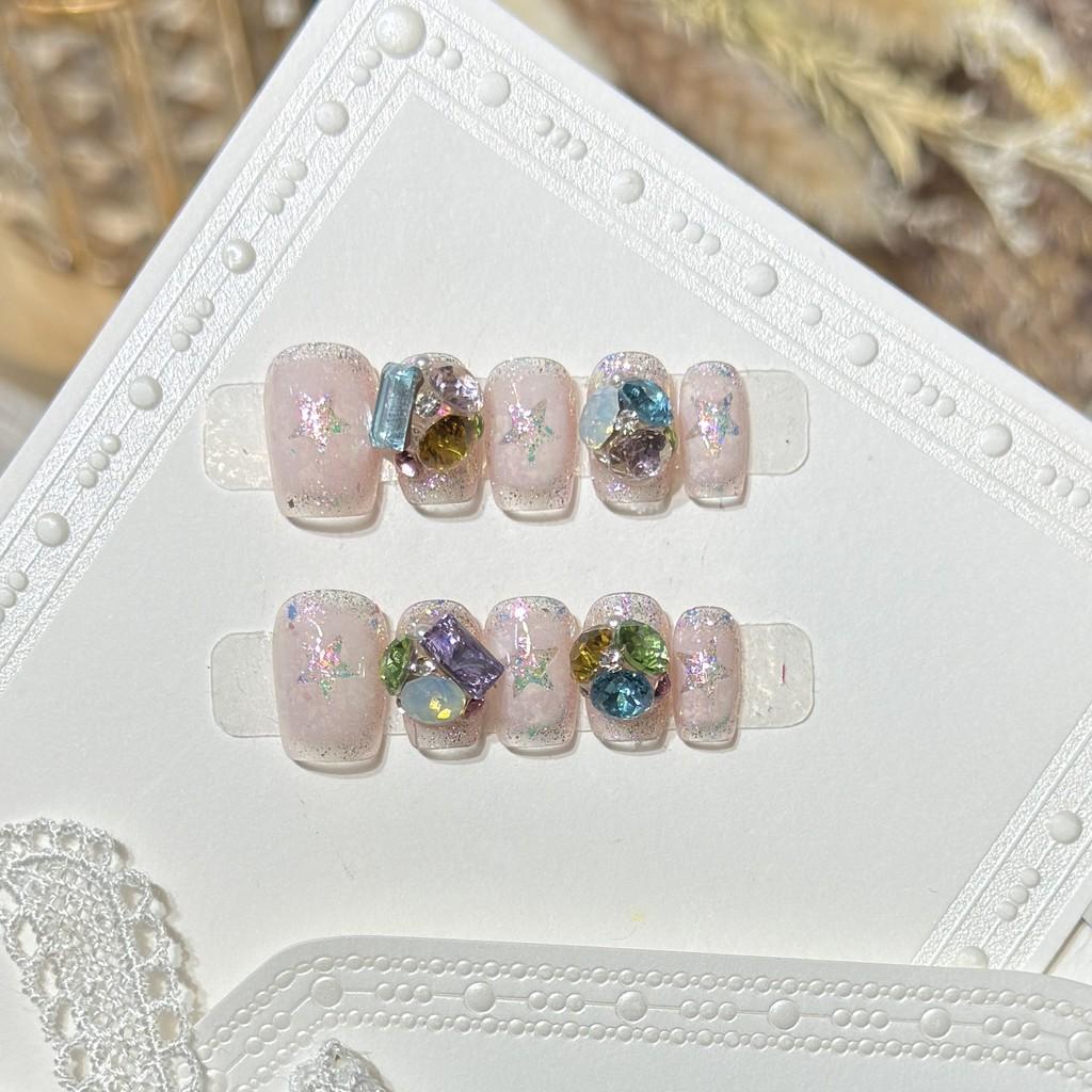 Handmade Press On Nail French Cute Sparkling Sequins 3D Colored Diamond Short Square Fake Nail Patch Artificial Nail Reusable