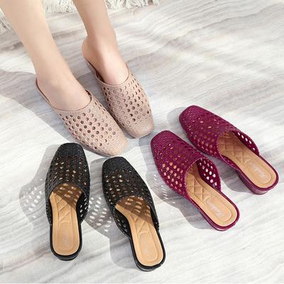 Пляжные тапочки для женщин, для ношения на улице, Baotou для женщин летом, модные туфли на среднем каблуке, увеличивающие рост для улицы, толстые женские сандалии, нескользящие