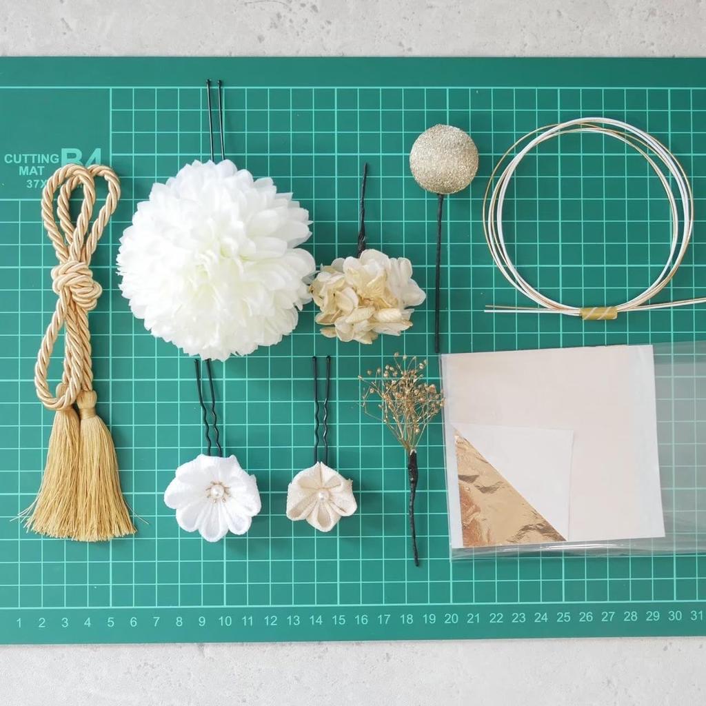 Lomeri White Hair Ornament for and Japanese T1 Tsumami-Zaiku Graduations, Hakama, Weddings, Mizuhiki, Baby's Breath, Balls, (White)