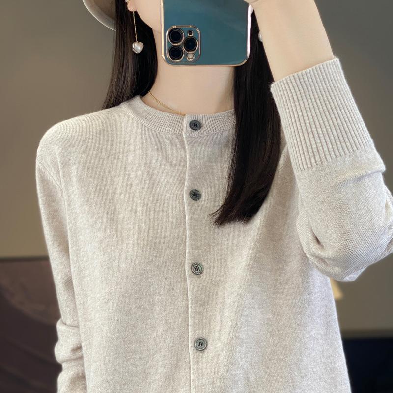 Spring and Autumn Women's Cardigan Solid Color Round Neck Single-breasted Knitted Bottoming Women's Sweater Jacket