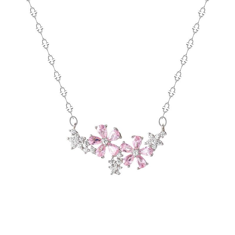 Цветочное ожерелье Милая девушка Чувствует себя легкой Роскошный шейный платок Высокого качества Чувствует себя ошеломляющей цветочной ключичной цепочкой для девушки