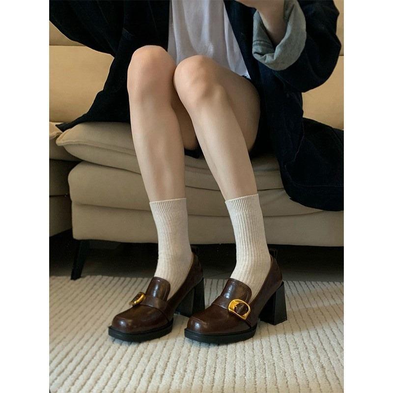 Весна и осень Британский ветер однопедальные туфли квадратной формы на высоком каблуке Маленькие кожаные туфли Женские туфли JK на толстом каблуке Одинарные туфли