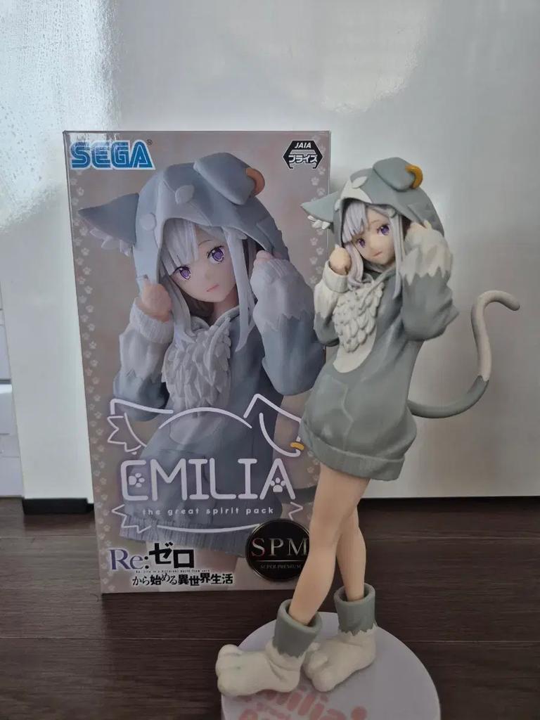 Re:Zero Emilia figure for sale. Used