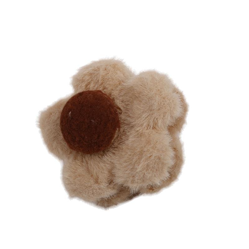 Fashionable Vintage Autumn Winter Shark Clip Plush Flower Hair Clip Simple Hair Crab Claw Hair Accessories Girls Headdress Gift