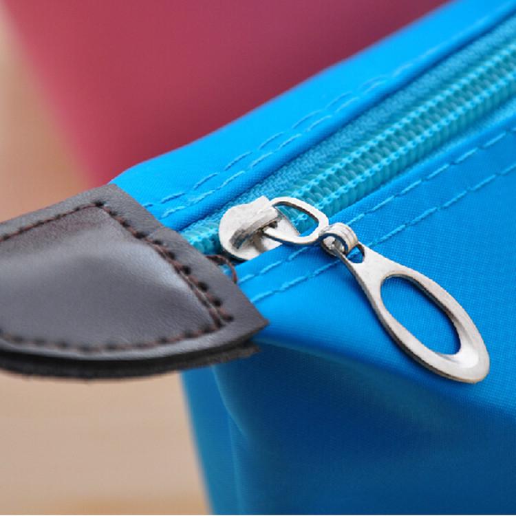 Женская дорожная, водонепроницаемая косметичка на молнии