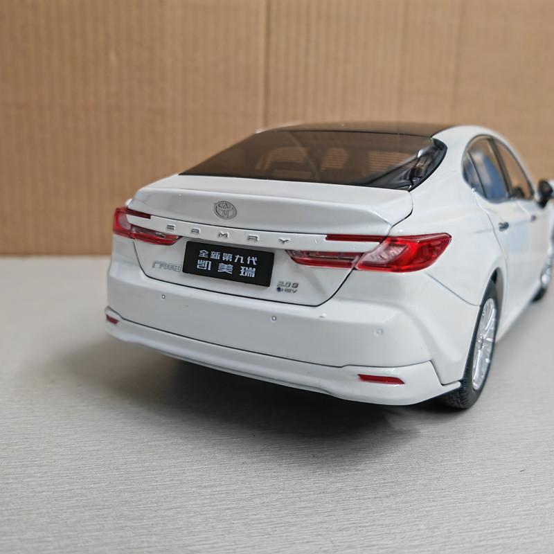 1:18 2025 CAMRY Высокодетализированная литая модель автомобиля Металлическая модель автомобиля Игрушки для детей Коллекция подарков