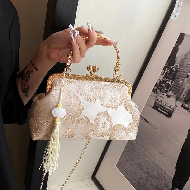 Vintage Embroidered Shoulder Bag Elegant Retro Tassel Small Square Wedding Party Handbag Luxury Designer Women Evening Clutch
