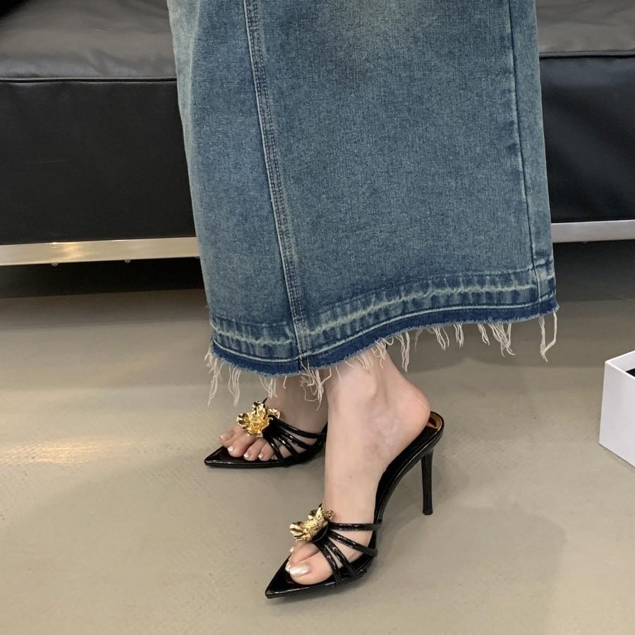 Celebrity One-word Sandals 2025 Summer New Metal Flower Sexy Open-toed High-heeled Slippers