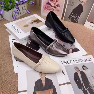 Туфли на низком каблуке с острым носком на мягкой подошве, женские универсальные новые туфли из мягкой кожи с мелким вырезом для мамы, ленивые туфли