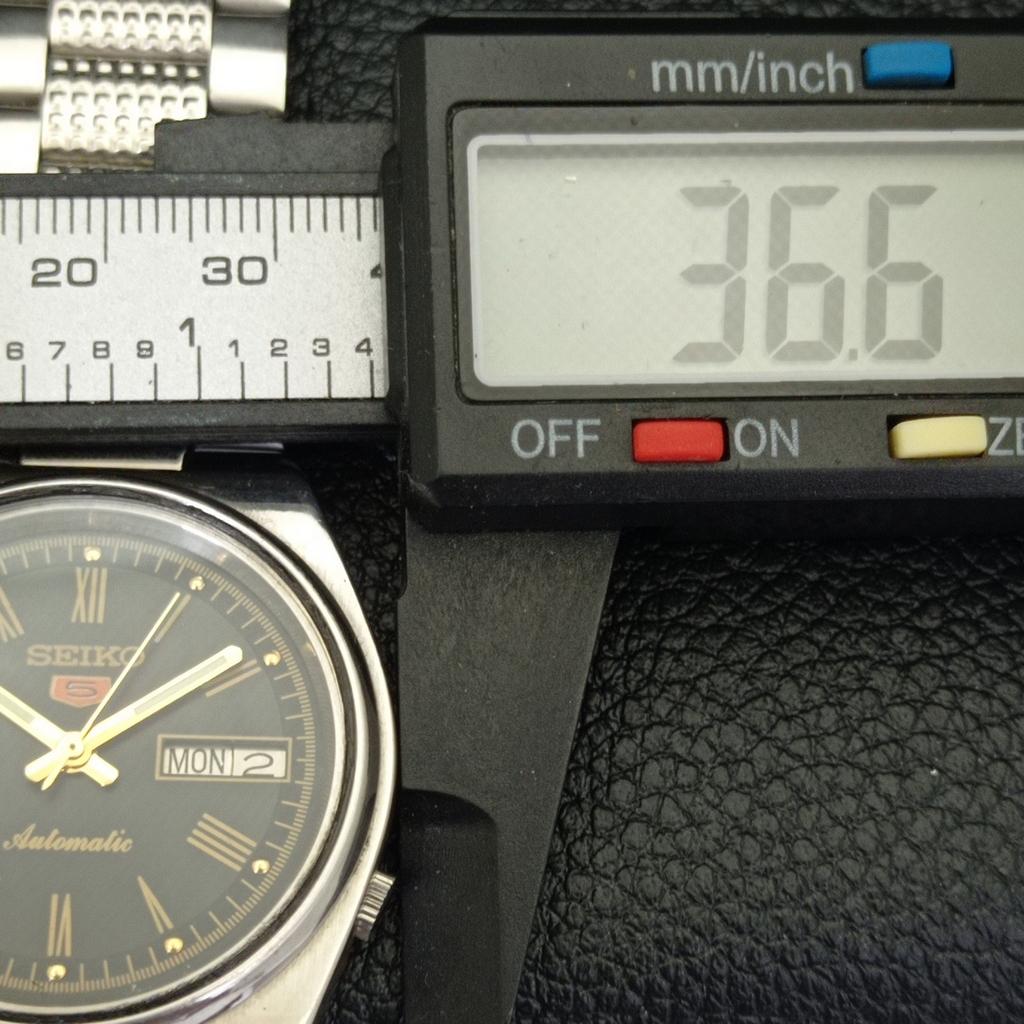 ПОДЛИННЫЕ ВИНТАЖНЫЕ МУЖСКИЕ АВТОМАТИЧЕСКИЕ ЧАСЫ SEIKO 5 ЯПОНСКОГО ПРОИЗВОДСТВА С ЧЕРНЫМ ЦИФЕРБЛАТОМ a500146-2 R151a-a500146