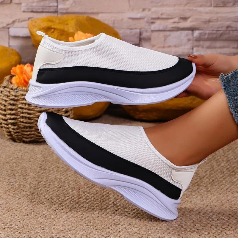 2024 Женские летние новые модные туфли на плоской подошве с круглым носком разных цветов из искусственной кожи для активного отдыха, нескользящие, для ходьбы, женские спортивные туфли