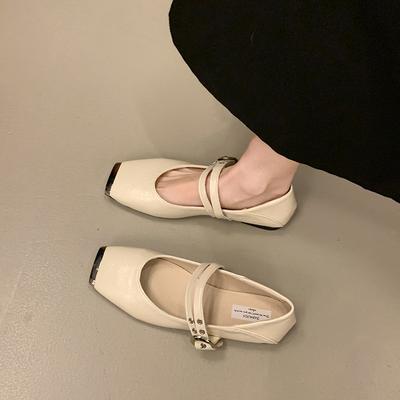 Французские металлические туфли-лодочки с квадратным носком и неглубоким вырезом женские 2025 весна новые ретро ремешок на одну пуговицу Мэри Джейн на мягкой подошве маленькие кожаные туфли