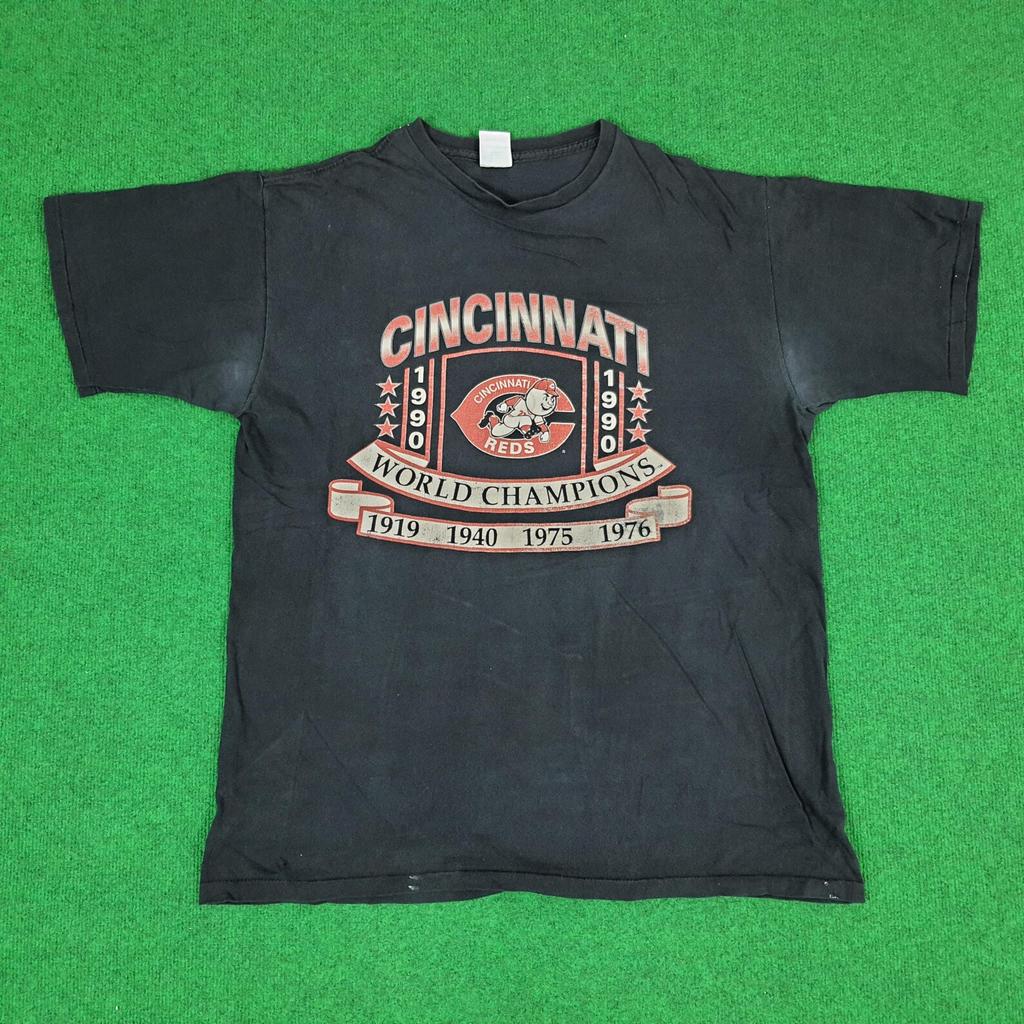 Vintage 90s Cincinnati Reds World Champion Baseball Tshirt