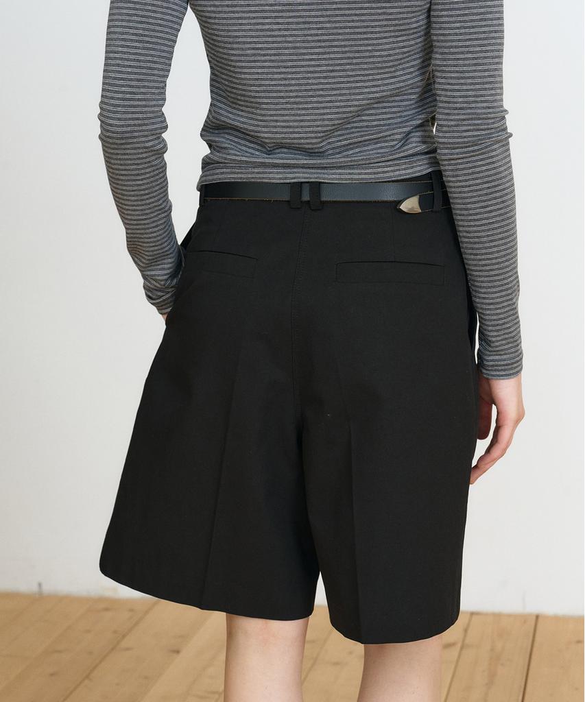 MAKE A TOAST Classic Double-Pleat Half Pants (Black) Mbfspa009Bk