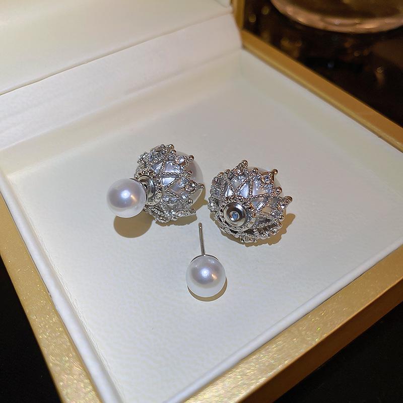Elegant Zircon Pearl French Retro Luxury Earrings 2025