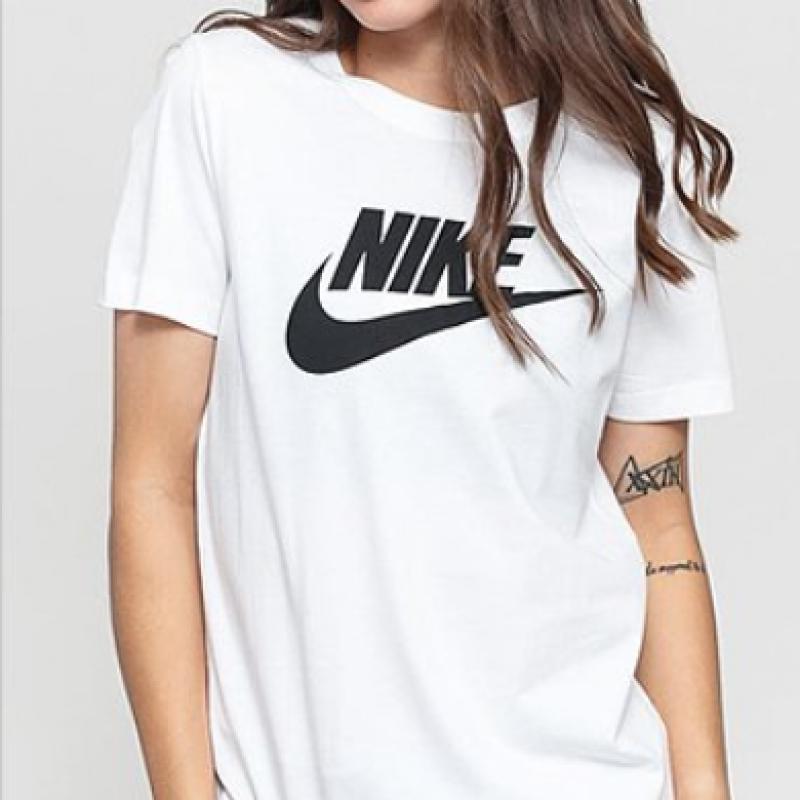 Nike Женская футболка с коротким рукавом S nSw eSSential Icon Futura Bv6169 100