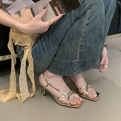 Летние босоножки в сказочном стиле на французском крестообразном каблуке, темпераментные, с тонкими ремешками, на тонком каблуке, с открытым носком, на высоком каблуке