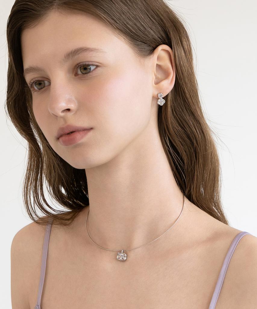 Серьги-гвоздики Tatiana с двойной текстурой и кубическим цирконием Ec3316
