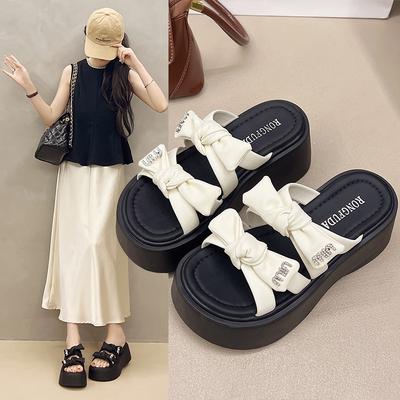 Женская обувь – Сандалии