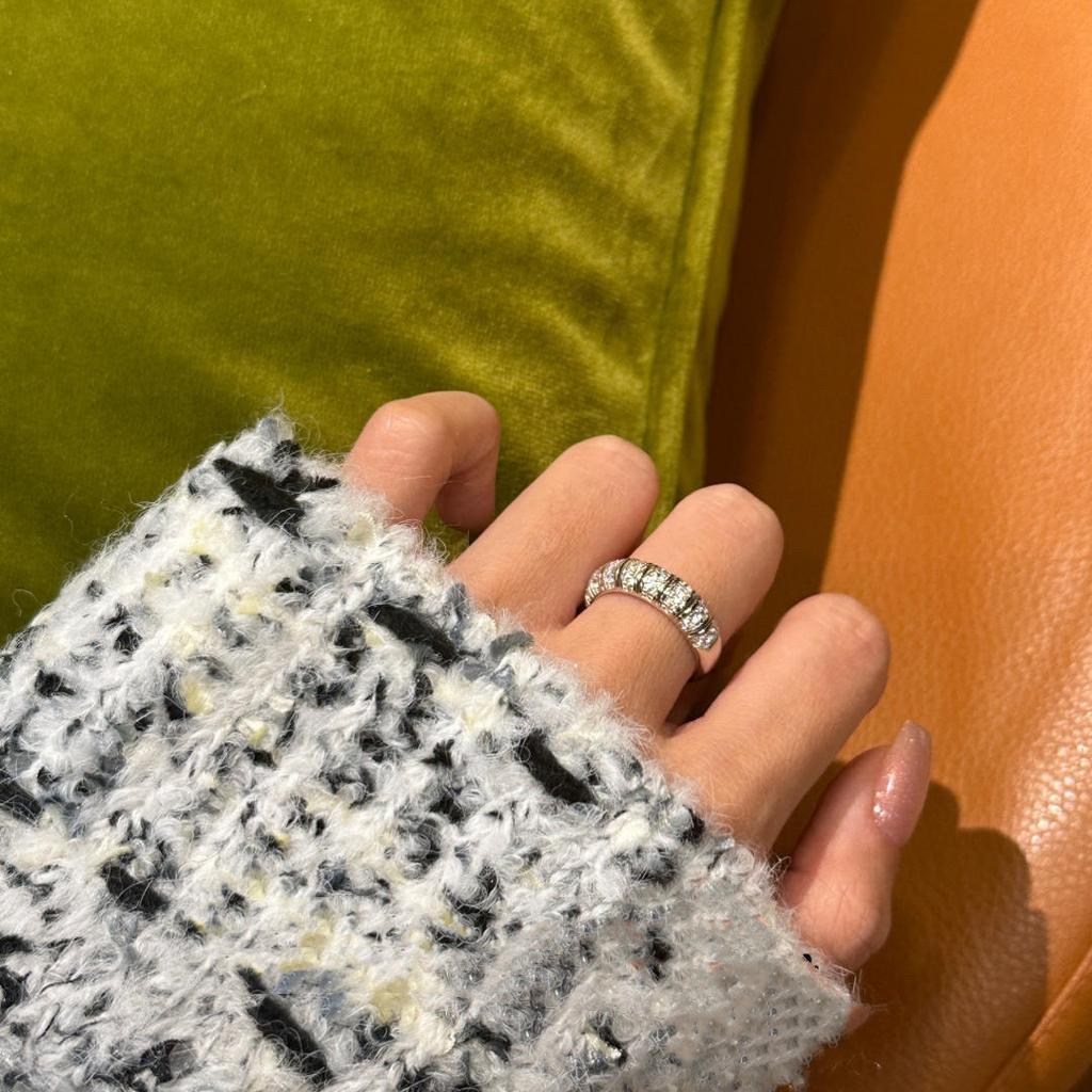 Vintage Medium And Ancient Style Full Of Diamonds, Arc Row Diamond Rings, Stacked Wearing Exquisite Versatile Light Luxury Niche High-End Design Sense