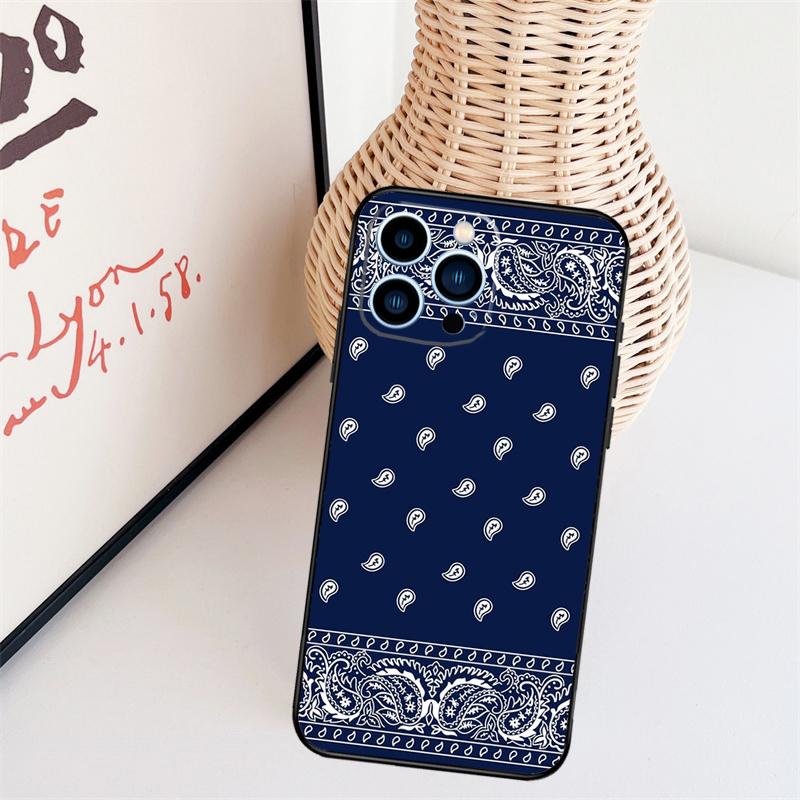 Черный чехол-бандана с узором пейсли для iPhone 16 Pro Max 15 14 13 11 12 17 Pro Max mini 15 16 Plus 16e 17 Air Cover