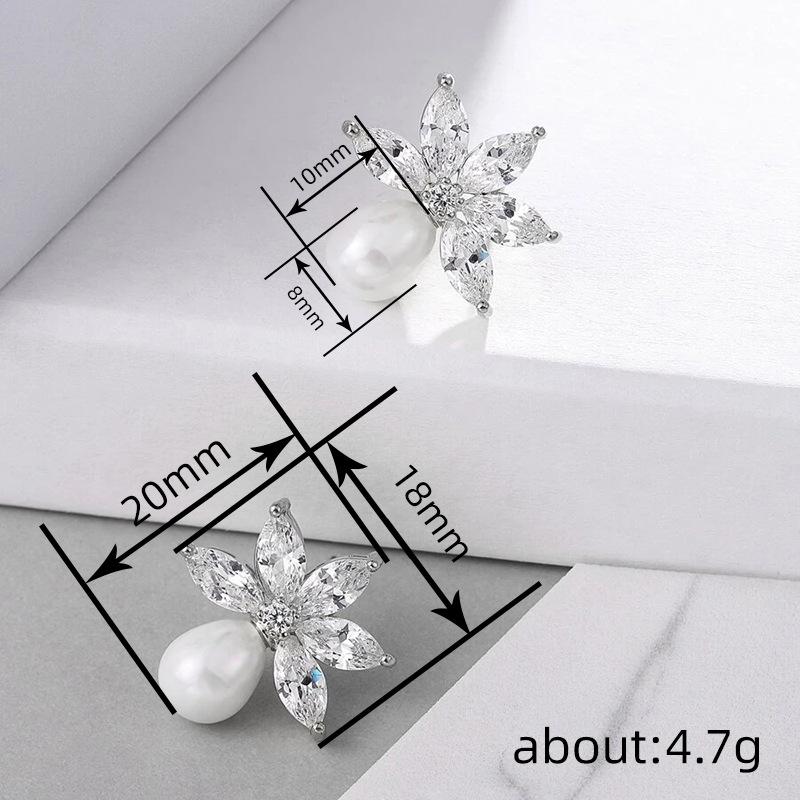 Horse Eye Stud Earrings, Imitation Pearl Flower Jewelry, Light Luxury High-End Exquisite Jewelry