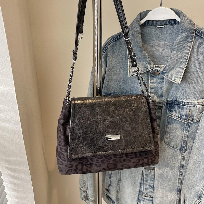 Вместительная сумка с леопардовым принтом, женская сумка через плечо на осень и зиму, сумка-тоут с мягкой отделкой и цепочкой в стиле ретро