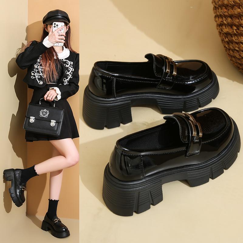 Black Retro British Style Loafer Single Shoes Women's 2025 Spring and Autumn New Thick Heel Thick Sole Height Increase with Skirt Small Leather Shoes