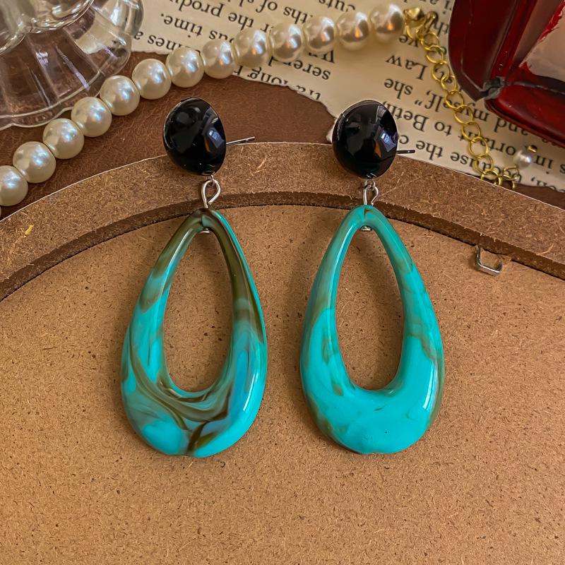 Серьги-клипсы в стиле 80-х в гонконгском стиле красного и синего цвета для непроколотых ушей – Высококлассные французские роскошные серьги-кольца