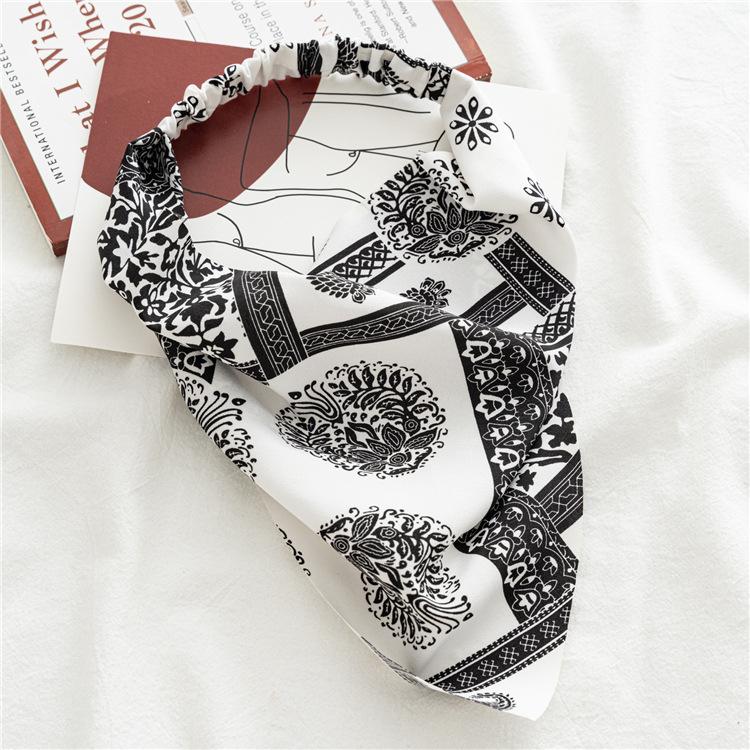 Summer Women Solid Color Head Scarf Vintage Triangle Bandanas Chiffon Elastic Hairbands Children Girl Headbands Hair Accessories