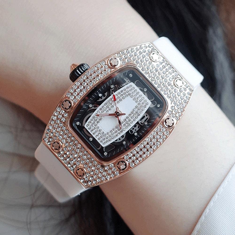 New Luxury Watch For Women Elegant Tonneau Original Design Watch Fashion Ice Out Sport Rubber Strap Various Colors Wristwatches