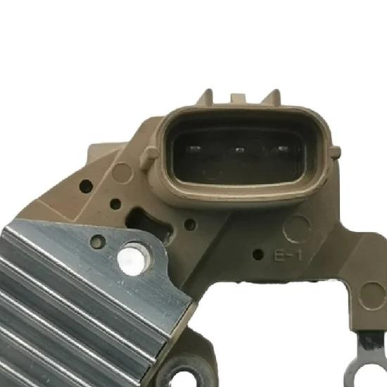Alternator Voltage Regulator FOR 03-051 24V 13323600 333040 IN462 YR6568 1260002310
