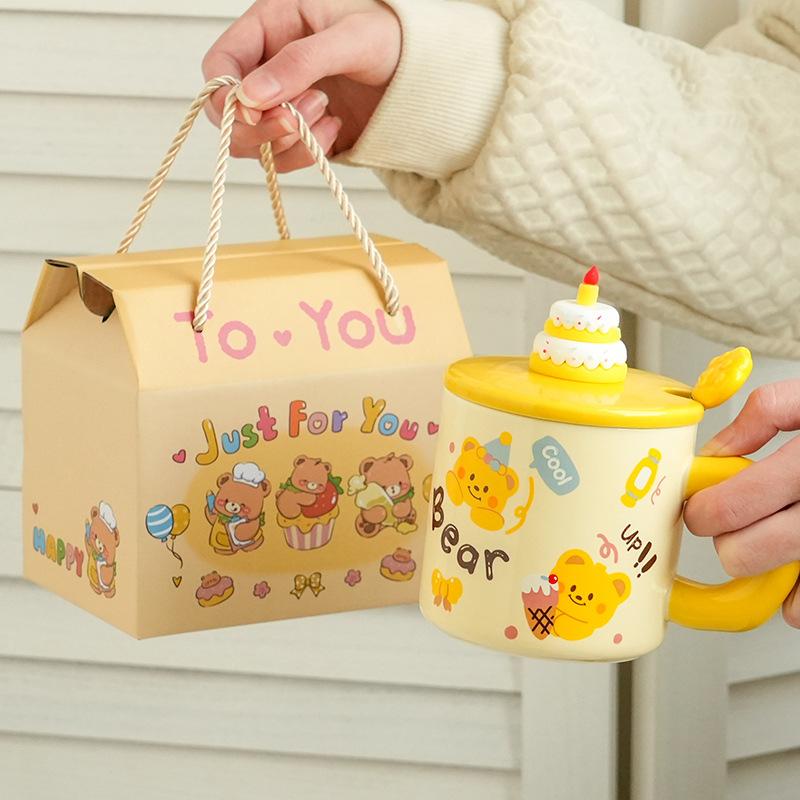 Креативная мультяшная керамическая кружка с медведем, с крышкой и ложкой, бытовая, для кофе, для пары, для воды, подарочная коробка высокой ценности