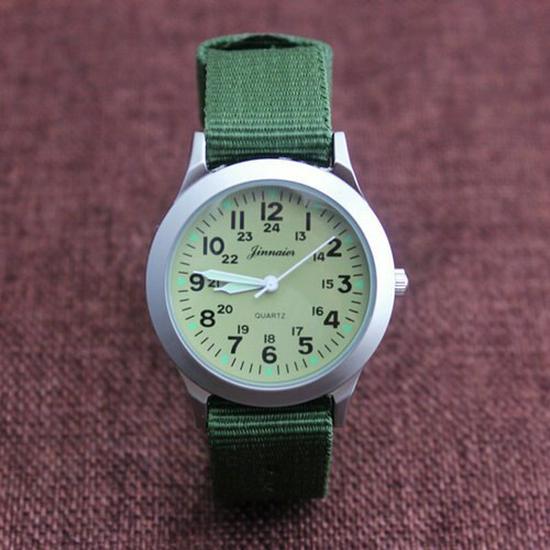 Unisex Casual Canvas Strap Watches with Pin Buckle Design