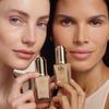 Oriflame Giordani Gold Eternal Glow Foundation Spf 25 - Vanilla Neutral 30 Ml