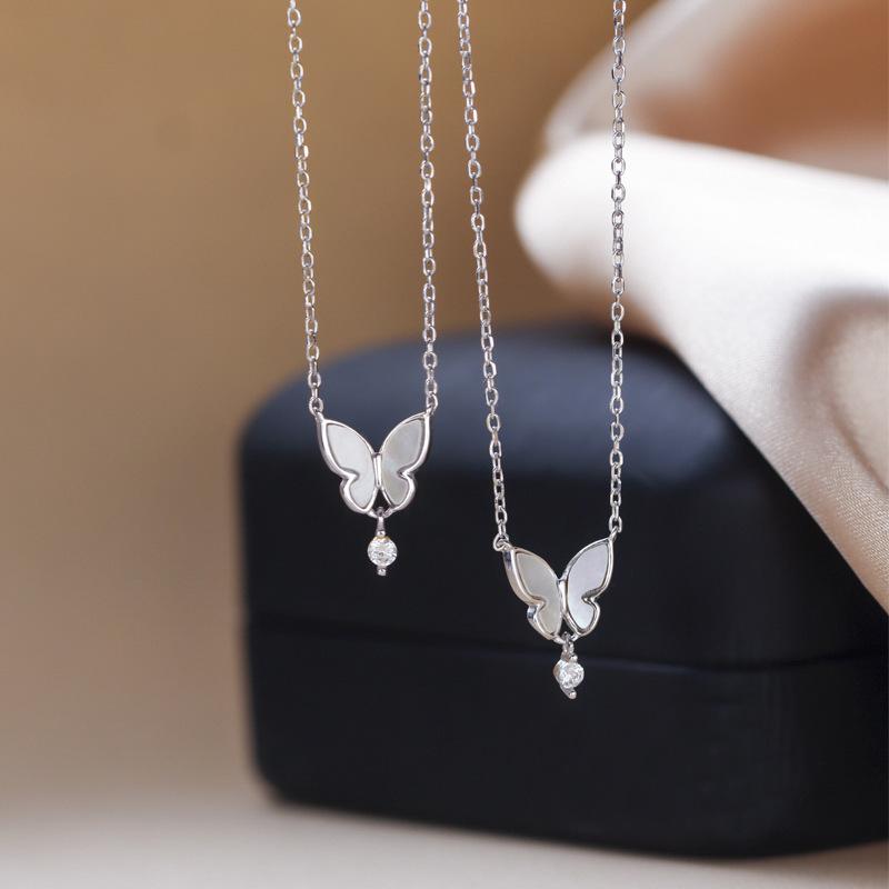 Butterfly Necklace Women'S Collarbone Chain Niche Design Light Luxury Year-Old High-End Pendant Premium Durable