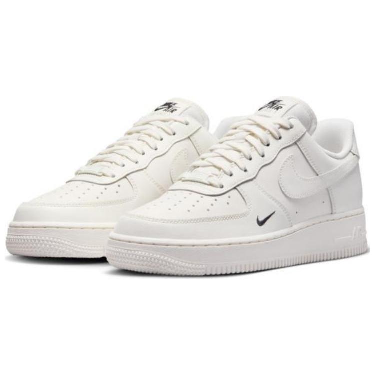 Nike Air Force 1 07 Essential Sail Черные женские кроссовки кремовые HF1058-133