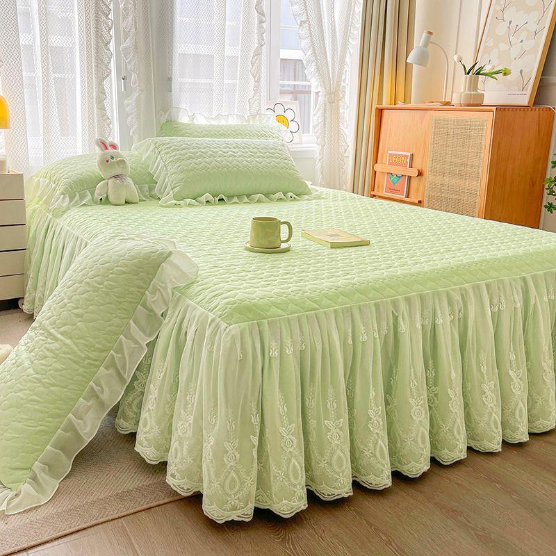 Стеганая юбка-кровать, комплект из трех предметов, универсальное противоскользящее покрывало на четыре сезона в форме сердца, толстое хлопковое постельное белье