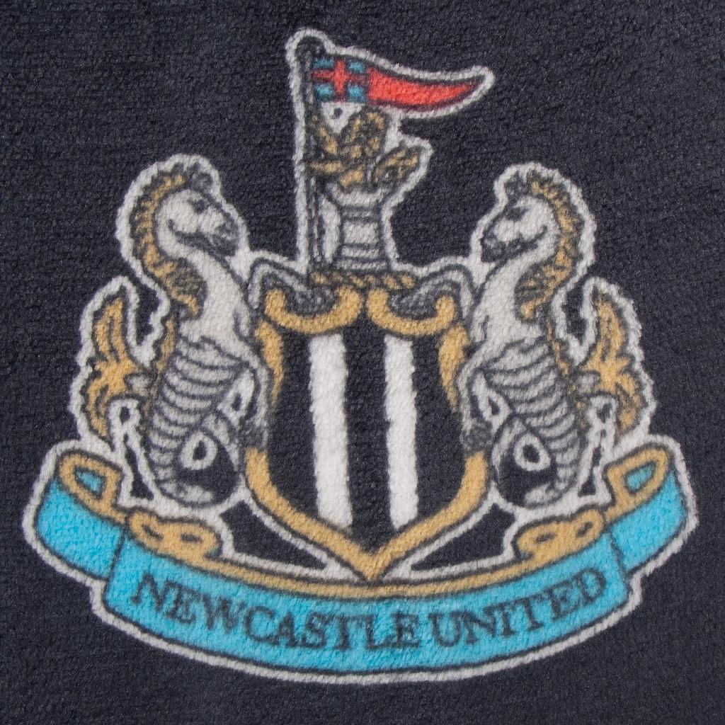 Newcastle United FC Boys Crest Fleece All-Over Print Dressing Gown