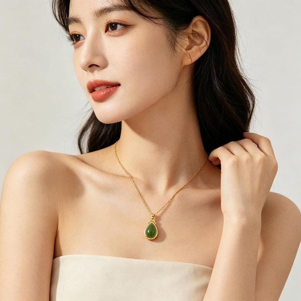 Teardrop Green Pendant Necklace, Women's Gold Crown Necklace Accessory, French Style Simple Daily Wear Versatile Necklace