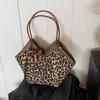 Большая вместительная сумка с леопардовым принтом, модная ретро-сумка на одно плечо для женщин, универсальная сумка-тоут для женщин