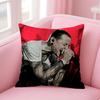 Чехол на подушку Singer C-Chester Bennington Удобный двусторонний чехол для подушки Идеально подходит для автомобиля, дивана, спальни и других мест