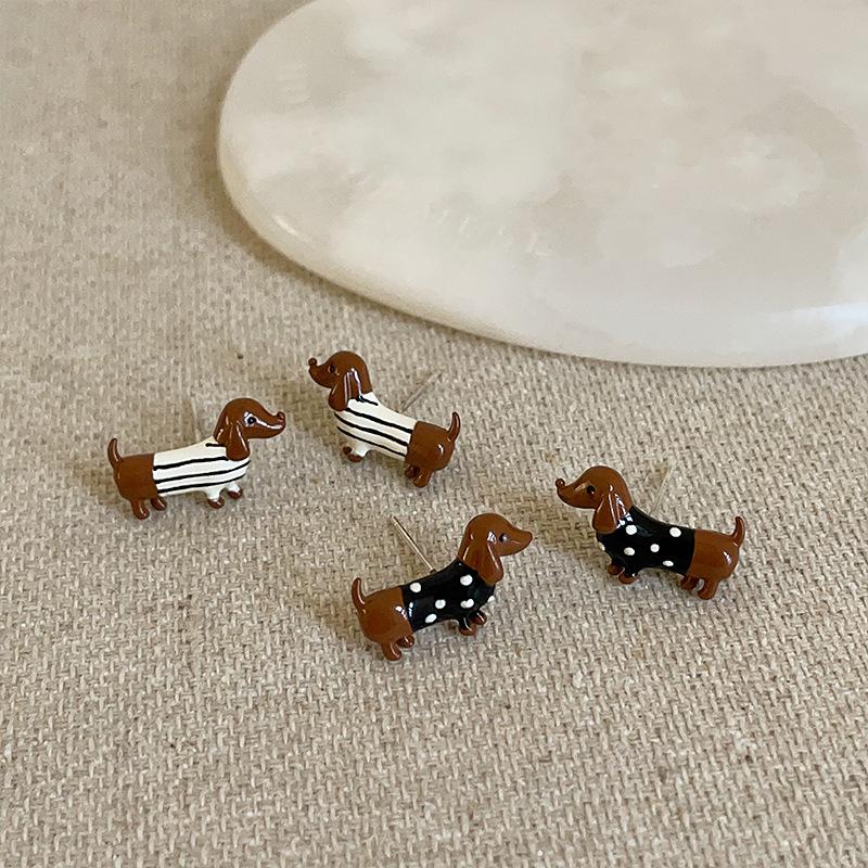 Маленькие и милые, капающие маслом, серьги-гвоздики в виде таксы, уникальный женский дизайн, индивидуальность, мода, изысканные и универсальные серьги