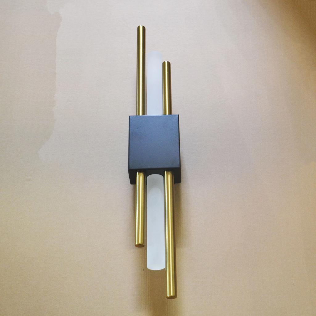 Modern Led Wall Lamps Black And Bronze Brass Gold Metal Acrylic Pipe LED Wall Lights for Living Room Wall Sconce Decor Fixtures