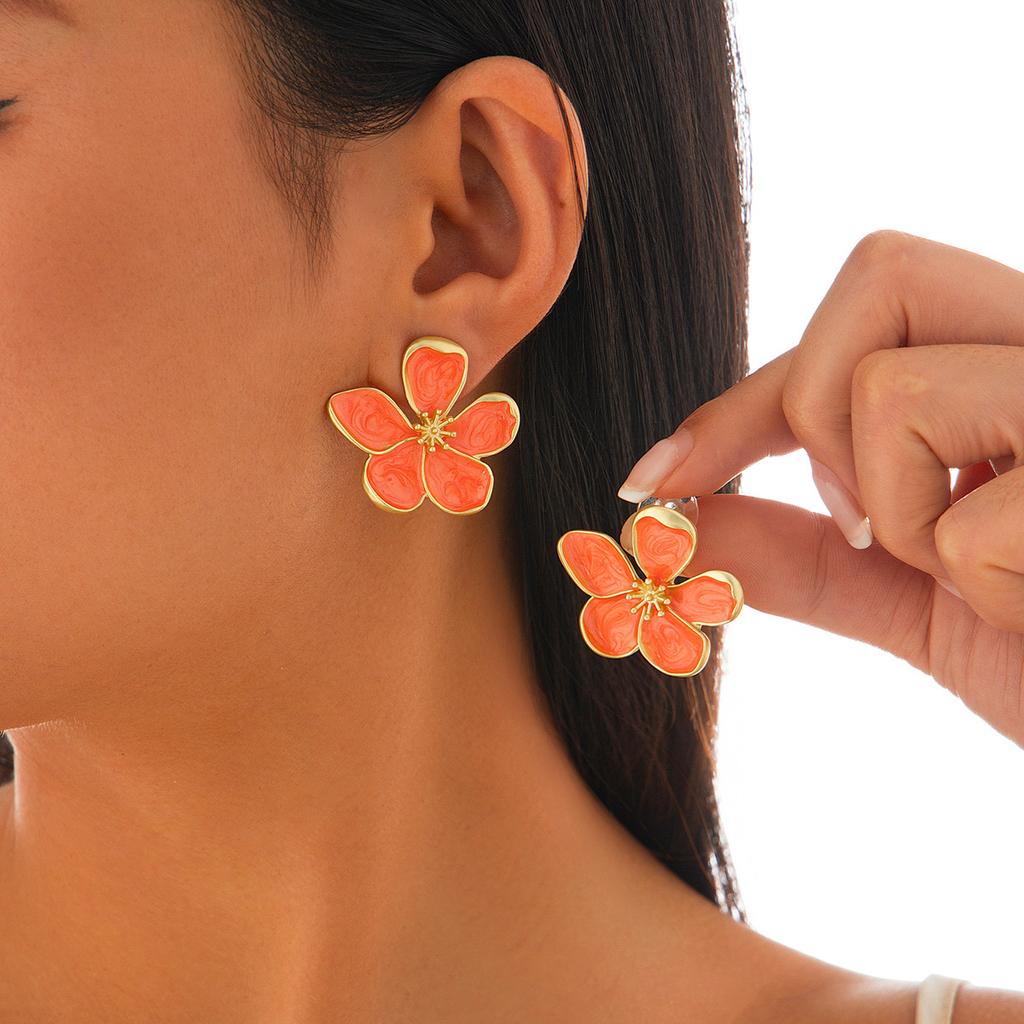 Серьги-гвоздики с объемной металлической текстурой в виде листьев гинкго, милые и универсальные серьги с бахромой из искусственного жемчуга