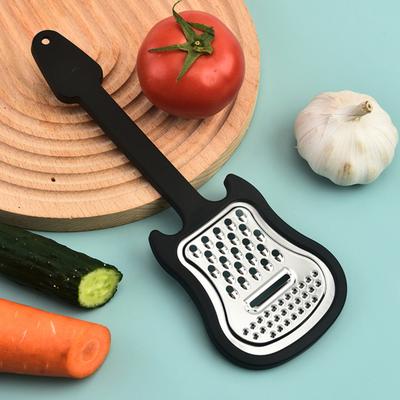 Овощечистка в форме гитары, нож для дыни из нержавеющей стали с эргономичной ручкой, многоцелевой кухонный инструмент для очистки фруктов, овощей, сыра