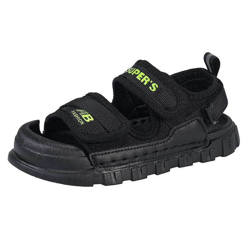New summer styles of sandals for boys, including closed-toe shoes for older children, girls' shoes, and small children's shoes, all featuring