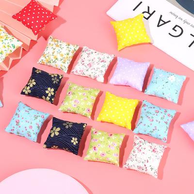 Куклы и мягкие игрушки – Кукольные домики и аксессуары